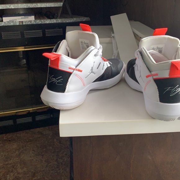 Jordan Jumpman 2020 - Picture 2 of 3